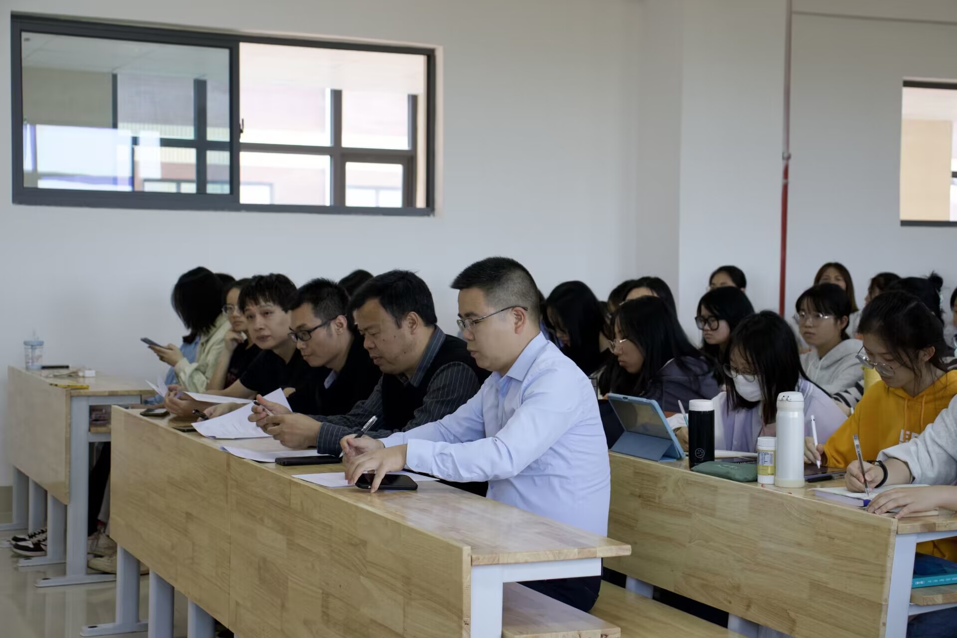 b2b86611f58e410a8d26287a3c1b1565.jpg b2b86611f58e410a8d26287a3c1b1565.jpg